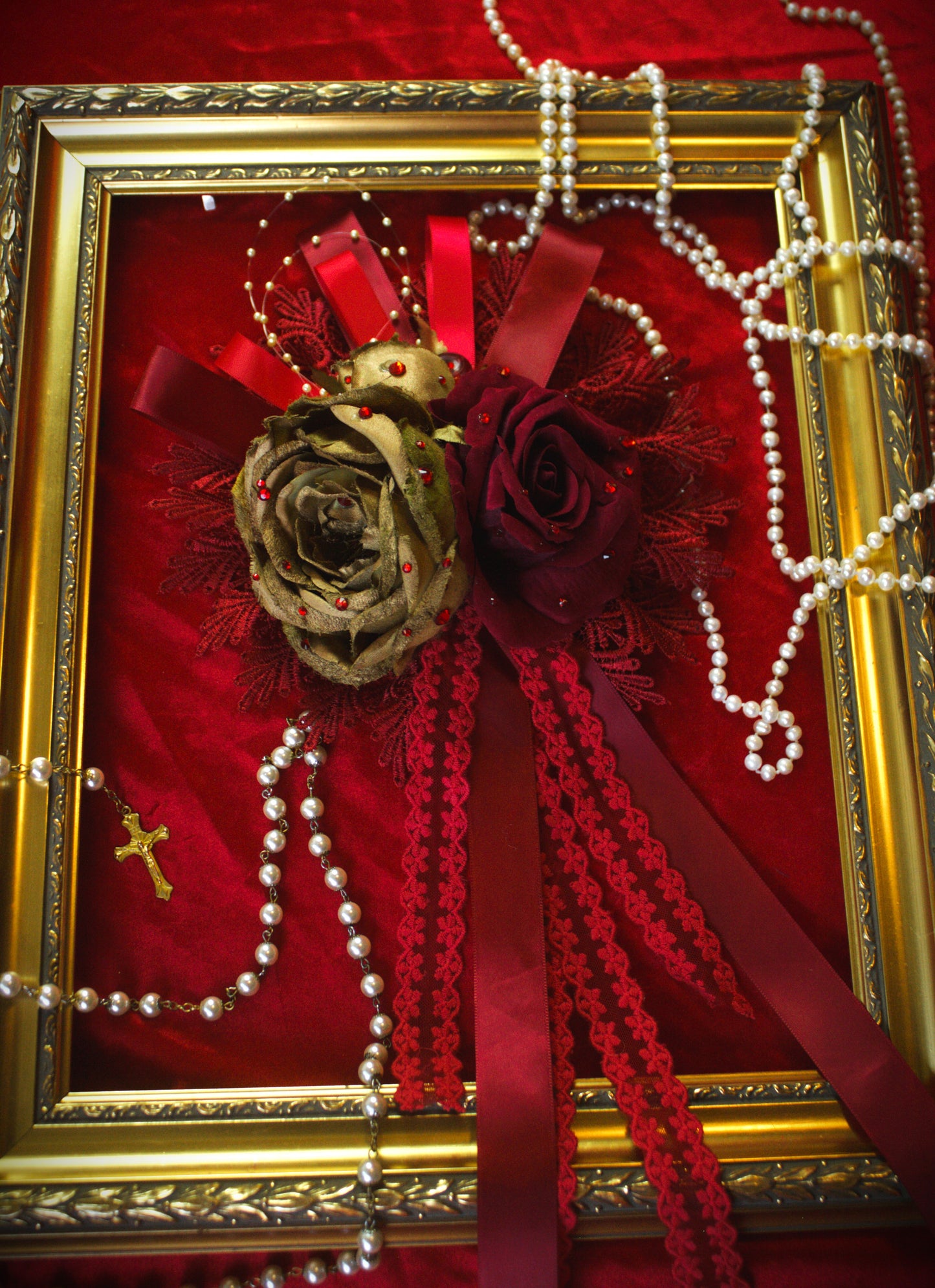 Rose dorée et rouge headpiece