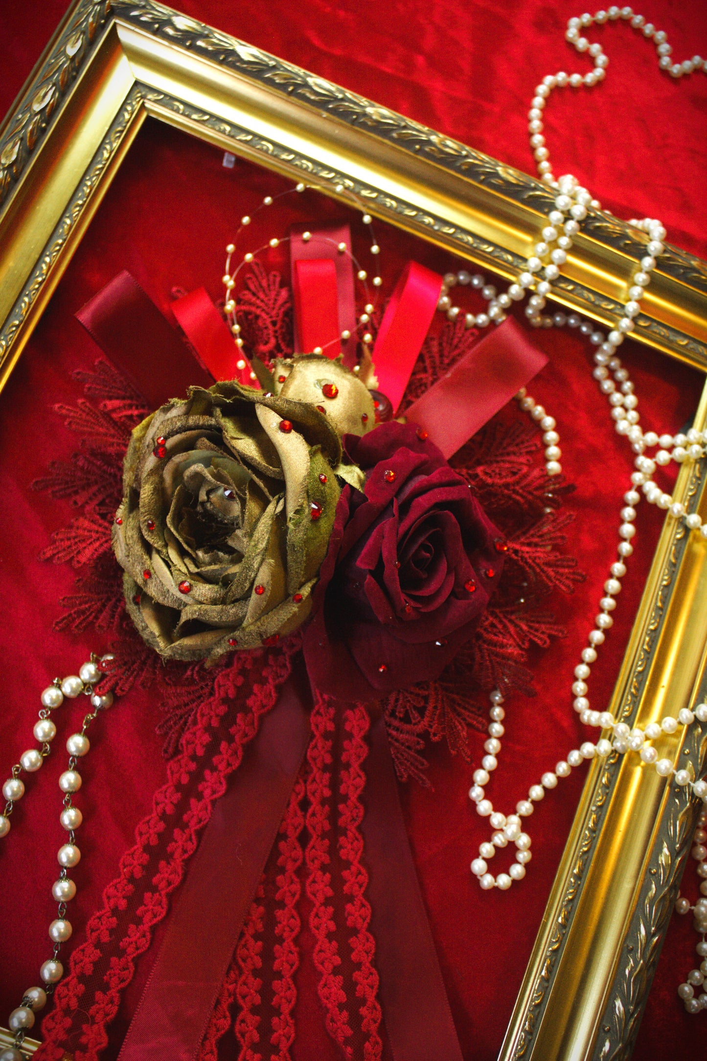Rose dorée et rouge headpiece