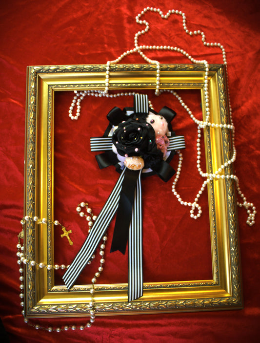 Noire Pom Rose
